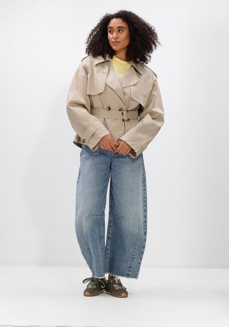 JANICE Trenchcoats CAYDEN en beige - large