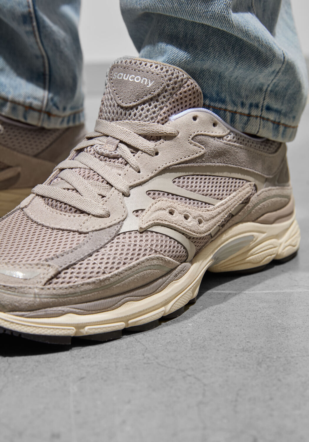 Grijze SAUCONY Sneakers GRID JAZZ 9 - large