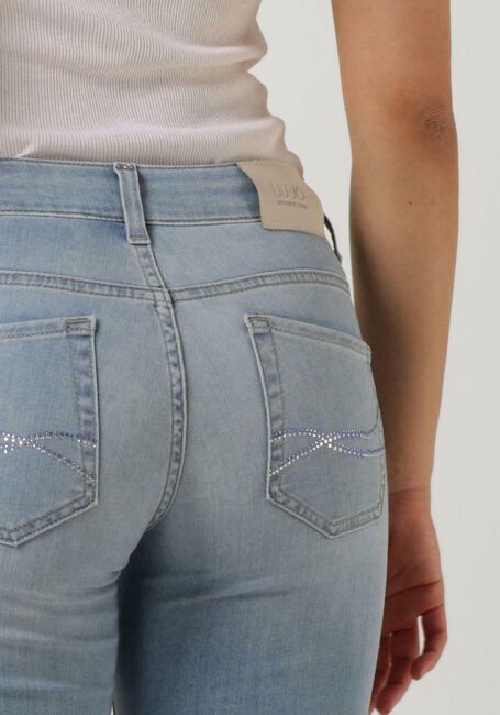 geluk Aan het liegen Hoe Lichtblauwe LIU JO Slim fit jeans AUTENTIC MONROE REEG.W. | Omoda