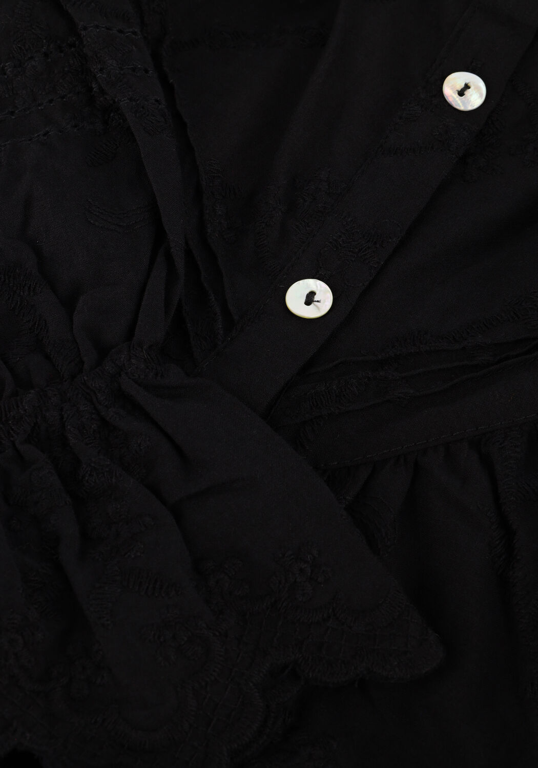 AMMEHOELA MIA Blouses en noir - large