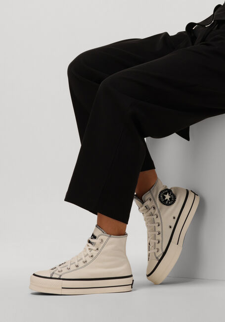 Witte CONVERSE Sneakers CHUCK TAYLOR ALL STAR LIFT - large