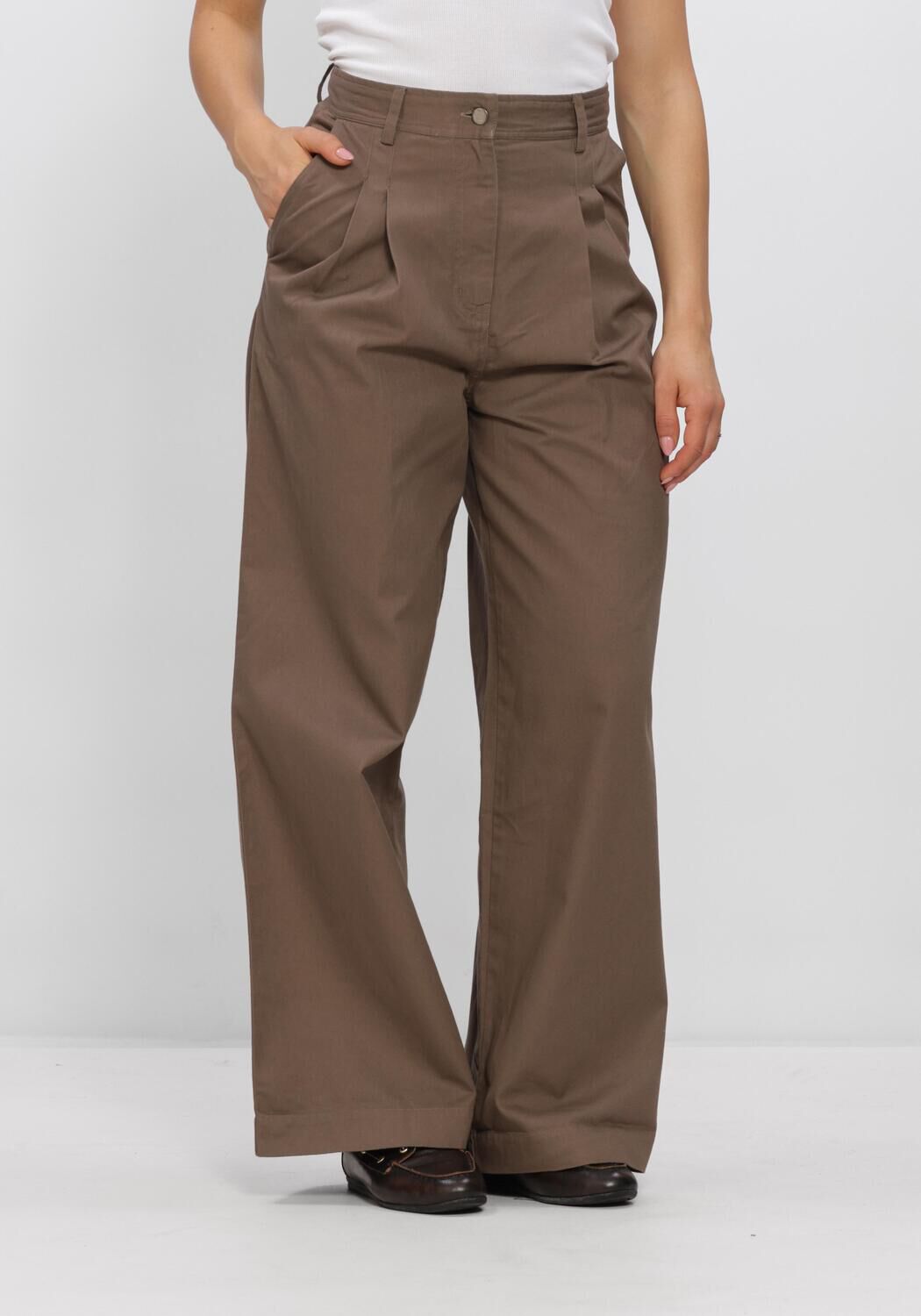 BOII STUDIOS Pantalon large JULIE en marron - large