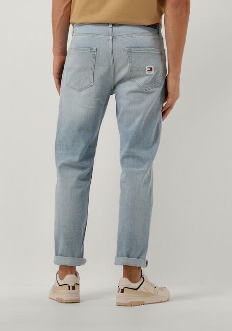 Lichtblauwe TOMMY JEANS Straight leg jeans DAD JEAN RGLR TPRD - large