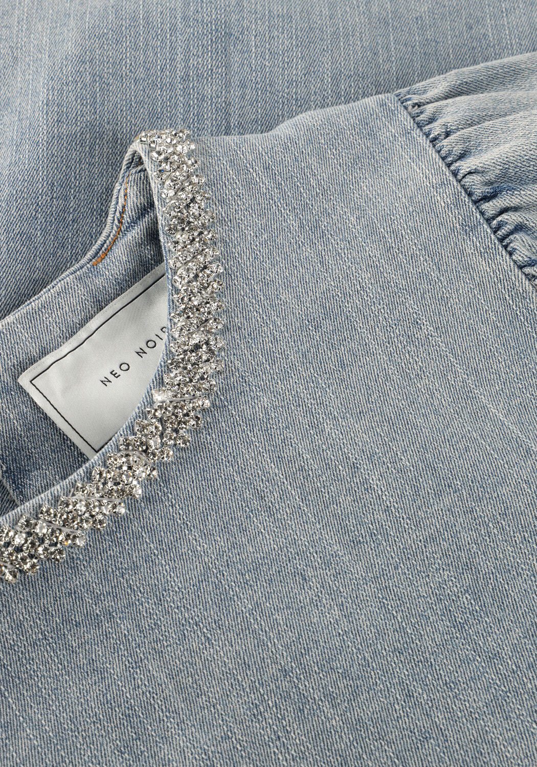 Lichtblauwe NEO NOIR Top ROSIA DENIM EMB TOP - large