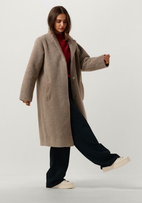 Taupe MINUS Teddy jas SAIDIE VEGAN FUR COAT Taupe MINUS Teddy jas SAIDIE VEGAN FUR COAT - large