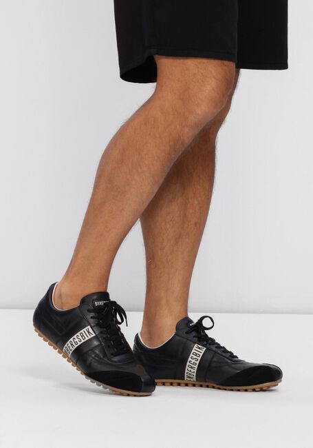 BIKKEMBERGS Baskets basses 30509 en noir - large