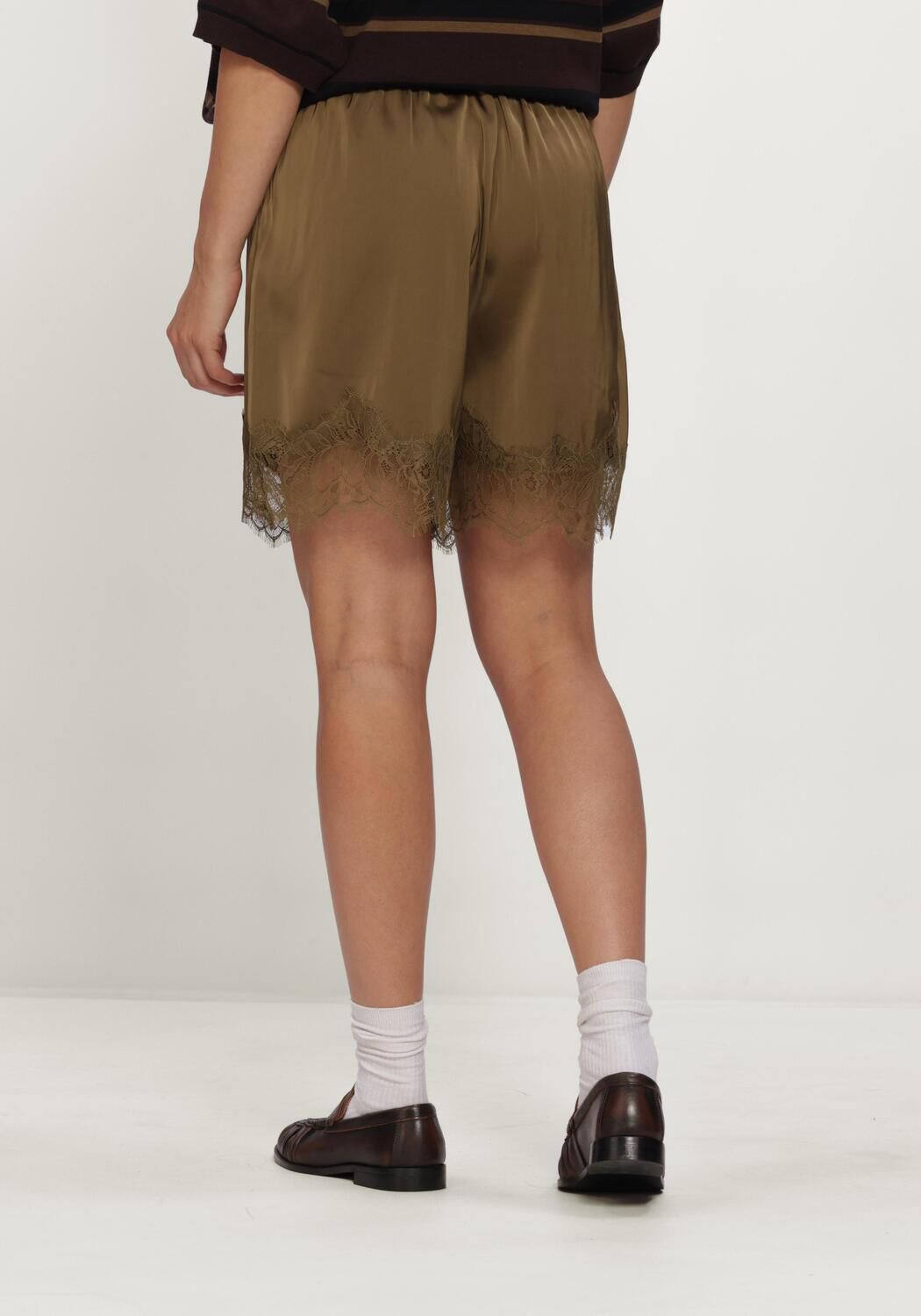 GESTUZ GZLALOU HW SHORTS Pantalons en vert - large