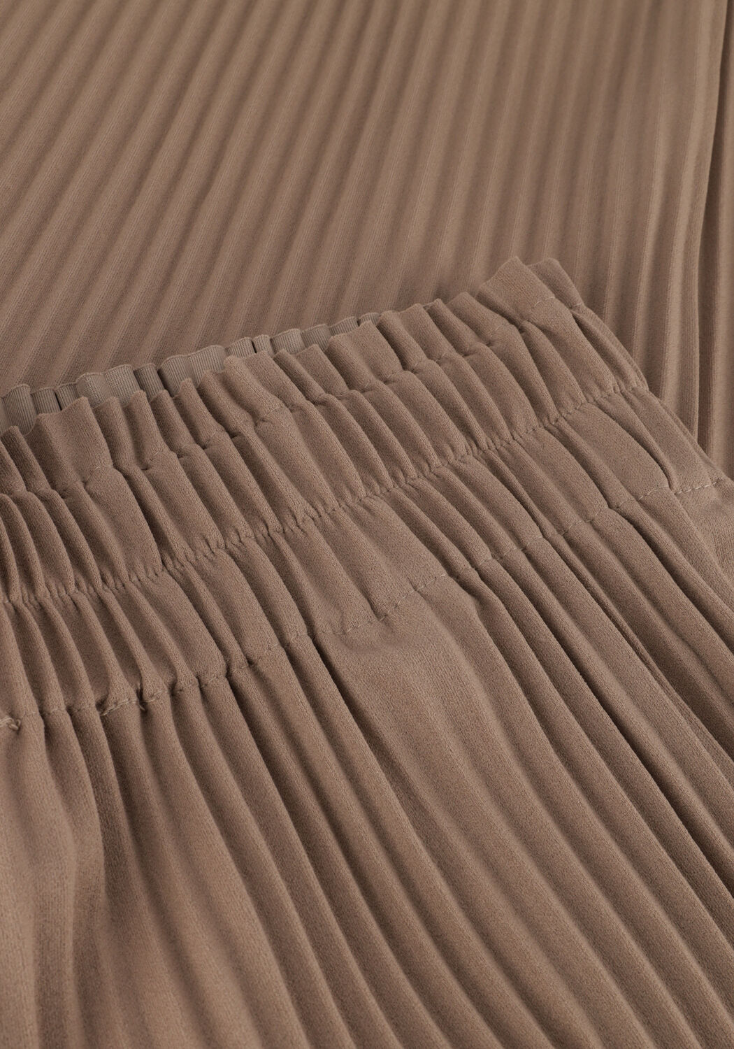 Y.A.S. Pantalon large YASALISA HW PANT en marron - large