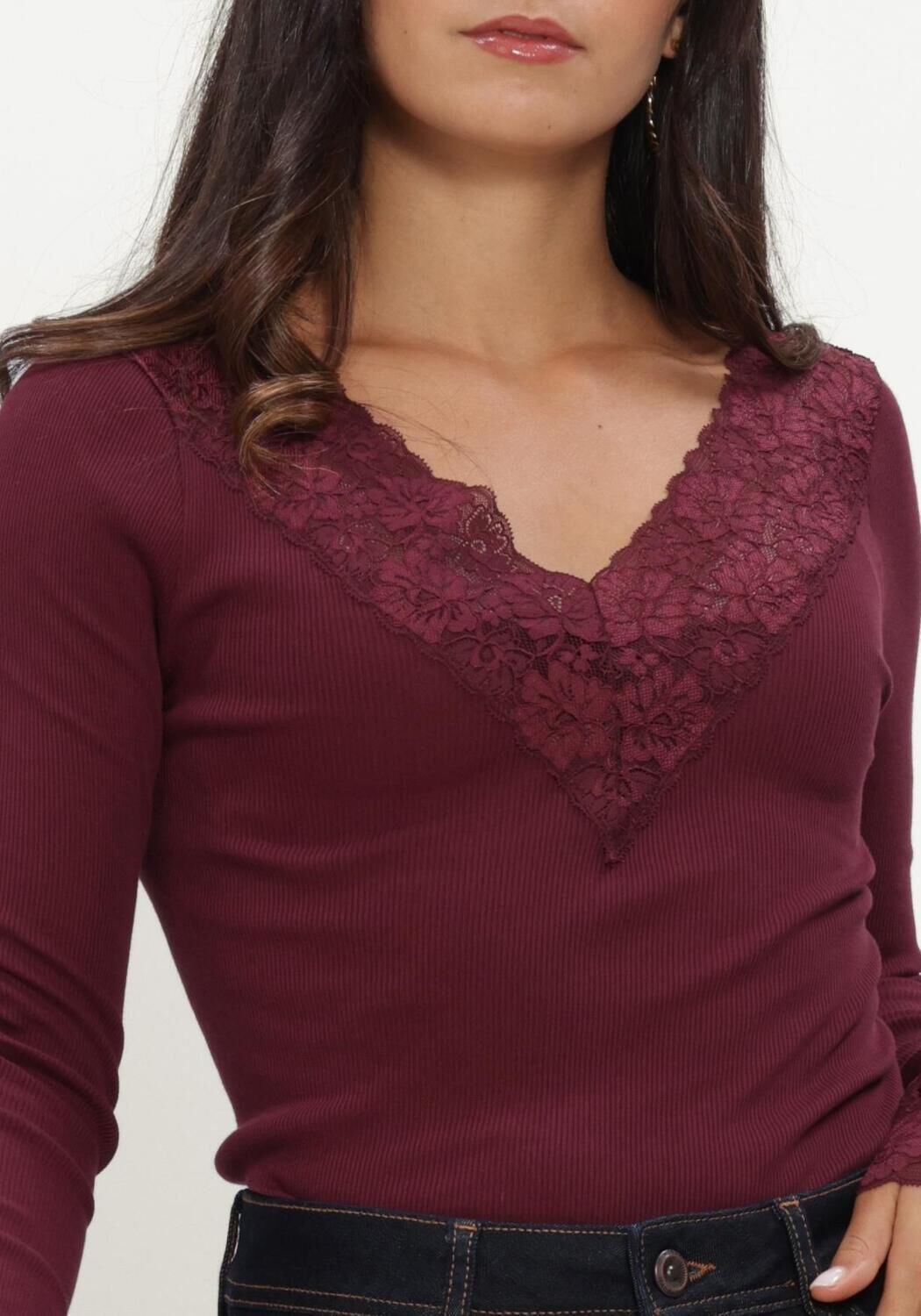 Bordeaux ROSEMUNDE Top BERNADINE ORGANIC LS V-NECK LACE - large