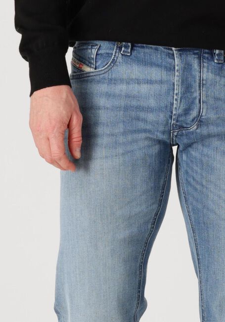 Lichtblauwe DIESEL Straight leg jeans 1985 LARKEE - large