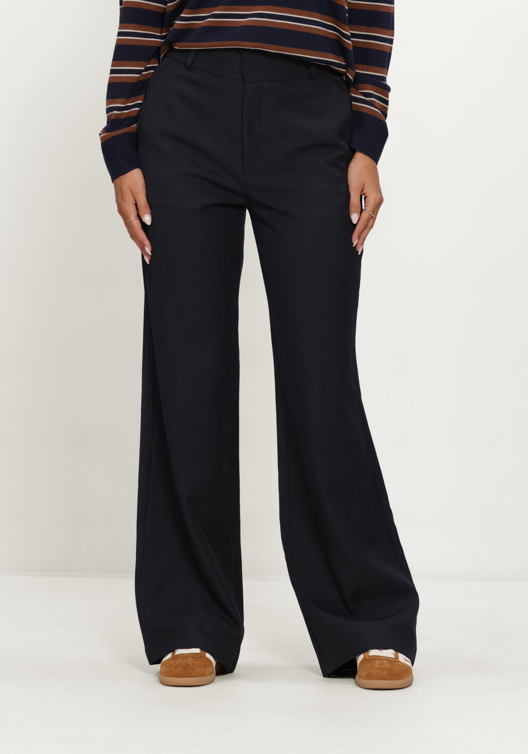 NOTRE-V Pantalon NV-IRENE en noir - large