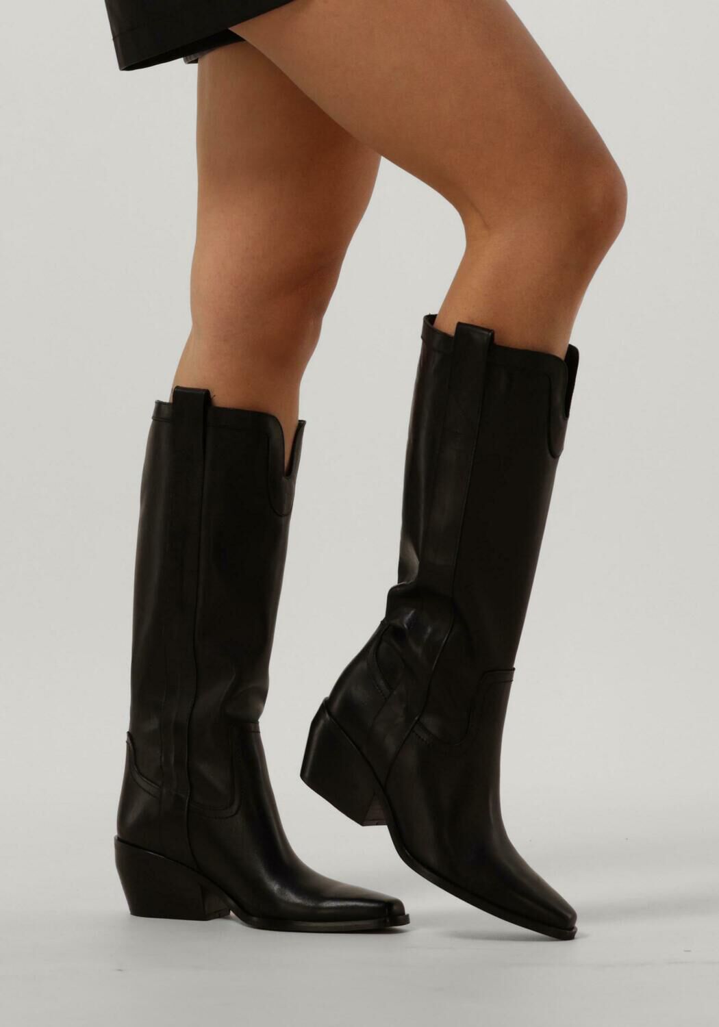 Zwarte NOTRE-V  AQ310 - large