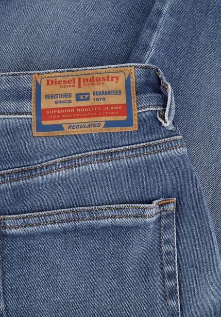 DIESEL Skinny jeans 2017 SLANDY en bleu - large
