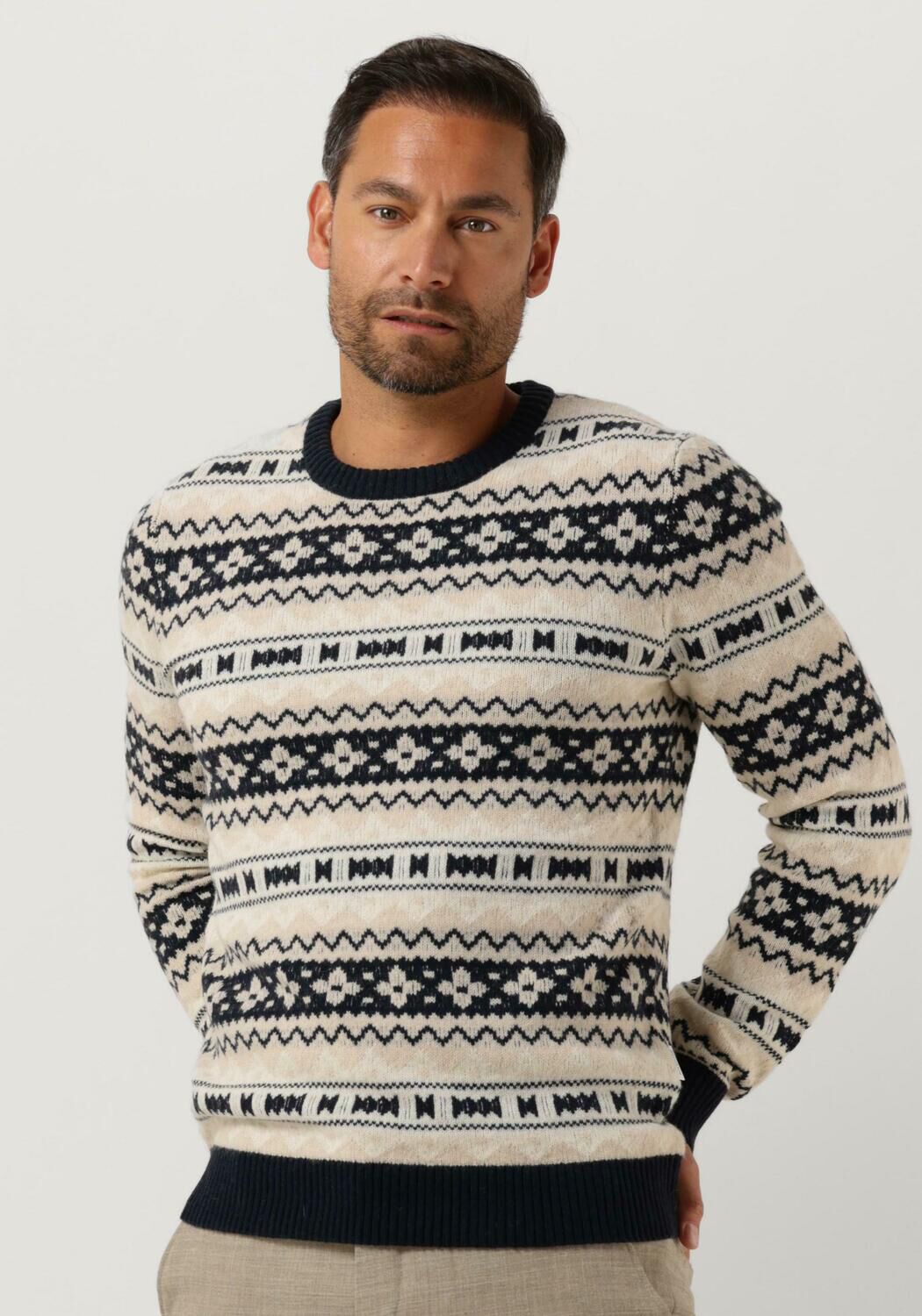 SELECTED HOMME Pull FAROE LS KNIT FAIR ISLE CREW en beige Omoda
