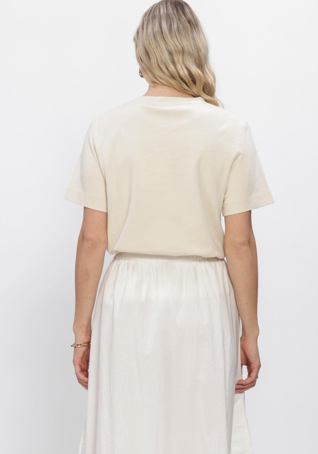 ROUGE EDIT ROUSARAS S/S O-NECK TEE/PF Hauts & T-shirts en jaune - large