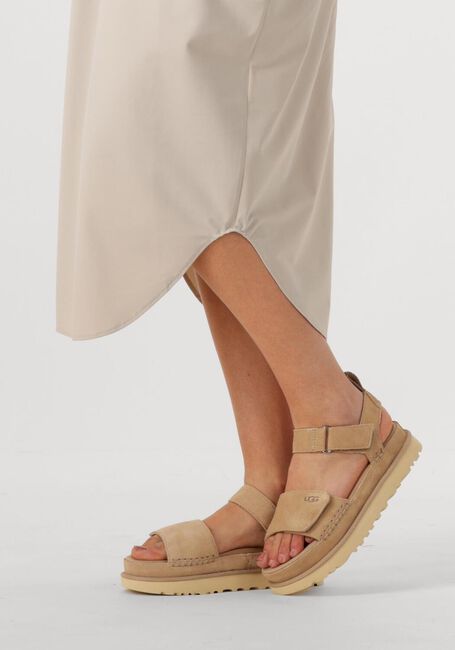UGG Sandales plates W GOLDENSTAR en beige - large