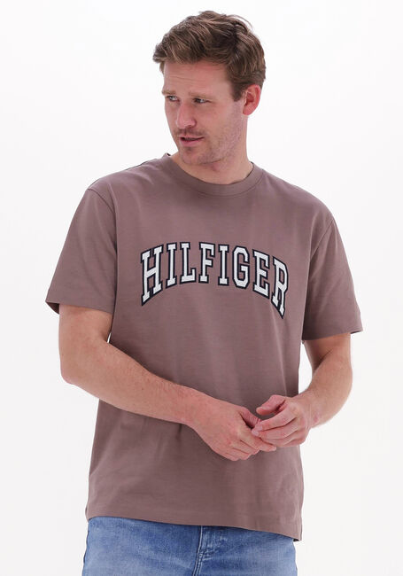 TOMMY HILFIGER T-shirt HILFIGER ARCH CASUAL TEE en taupe - large