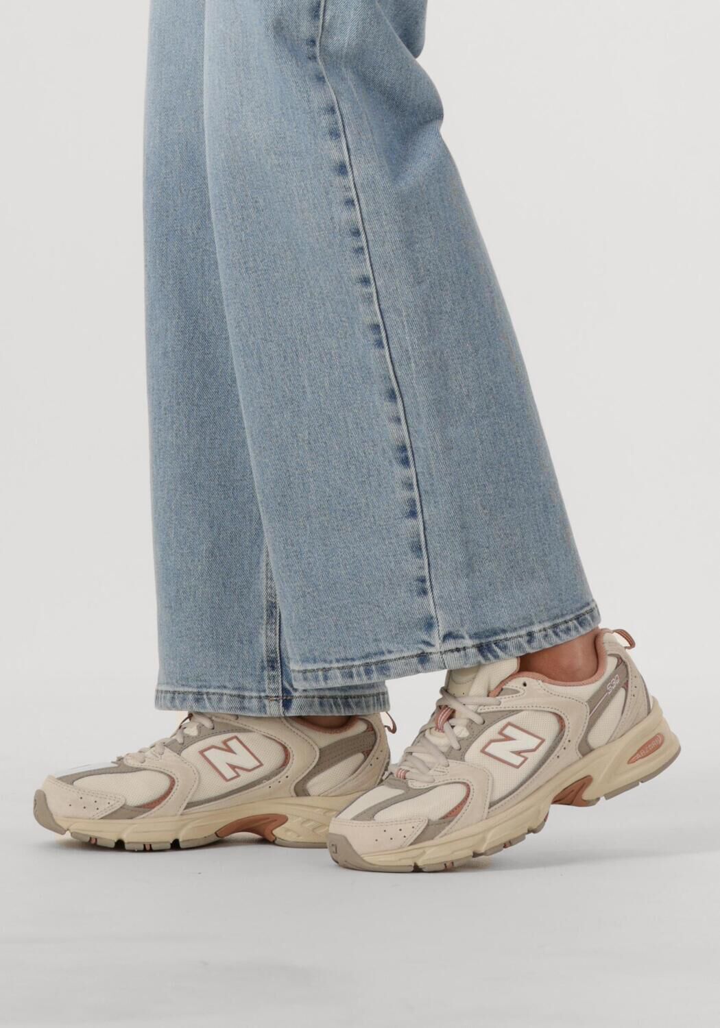 Roze NEW BALANCE Sneakers U530 - large