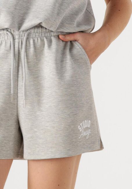 Lichtgrijze STUDIO AMAYA Korte broek SOLEIL SHORT - large