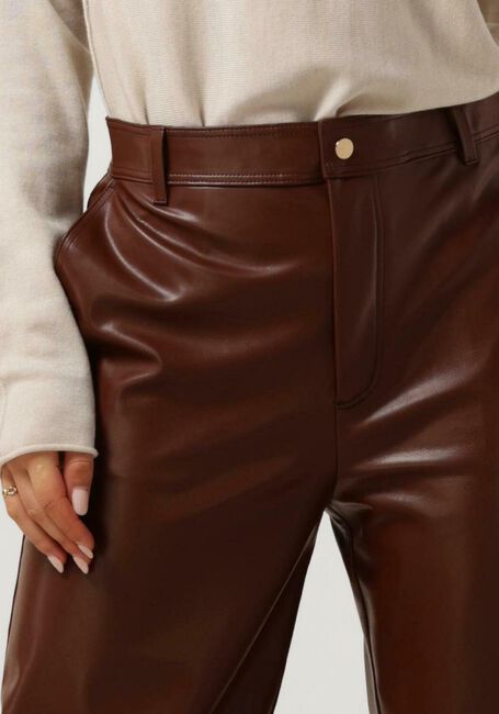 VANILIA Pantalon FAUX LEATHER CULOTTE en marron - large