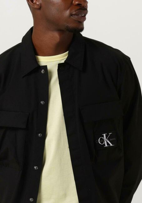 CALVIN KLEIN Surchemise UTILITY CARGO OVERSHIRT en noir - large