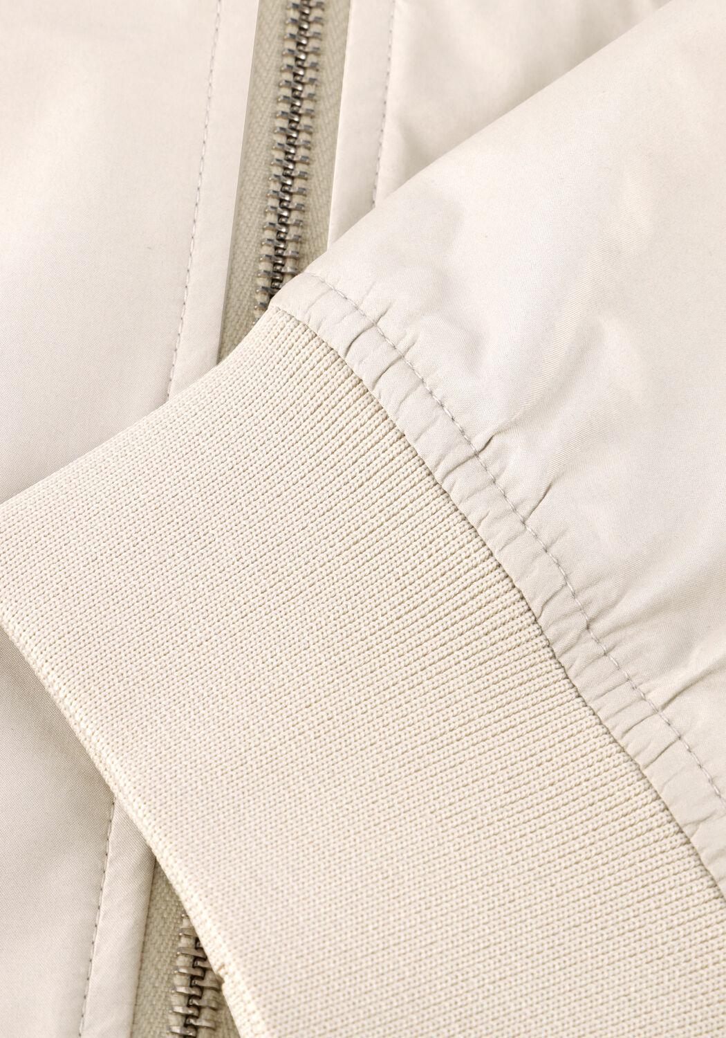 MATINIQUE Jack MACLAY &Eacute;cru - large