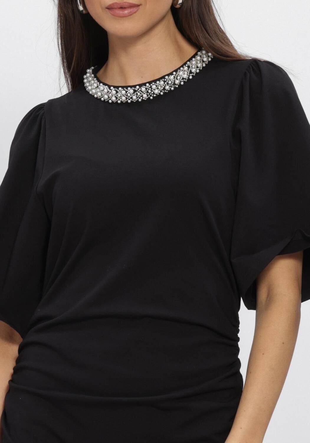 BRUUNS BAZAAR Robe midi ALNUSBBNATHALA TRIM DRESS en noir - large