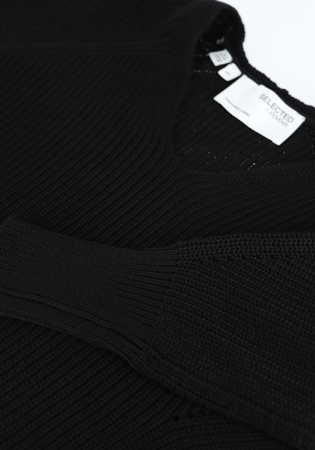 SELECTED WOMEN Pull EMMY LS KNIT V-NECK B en noir - large