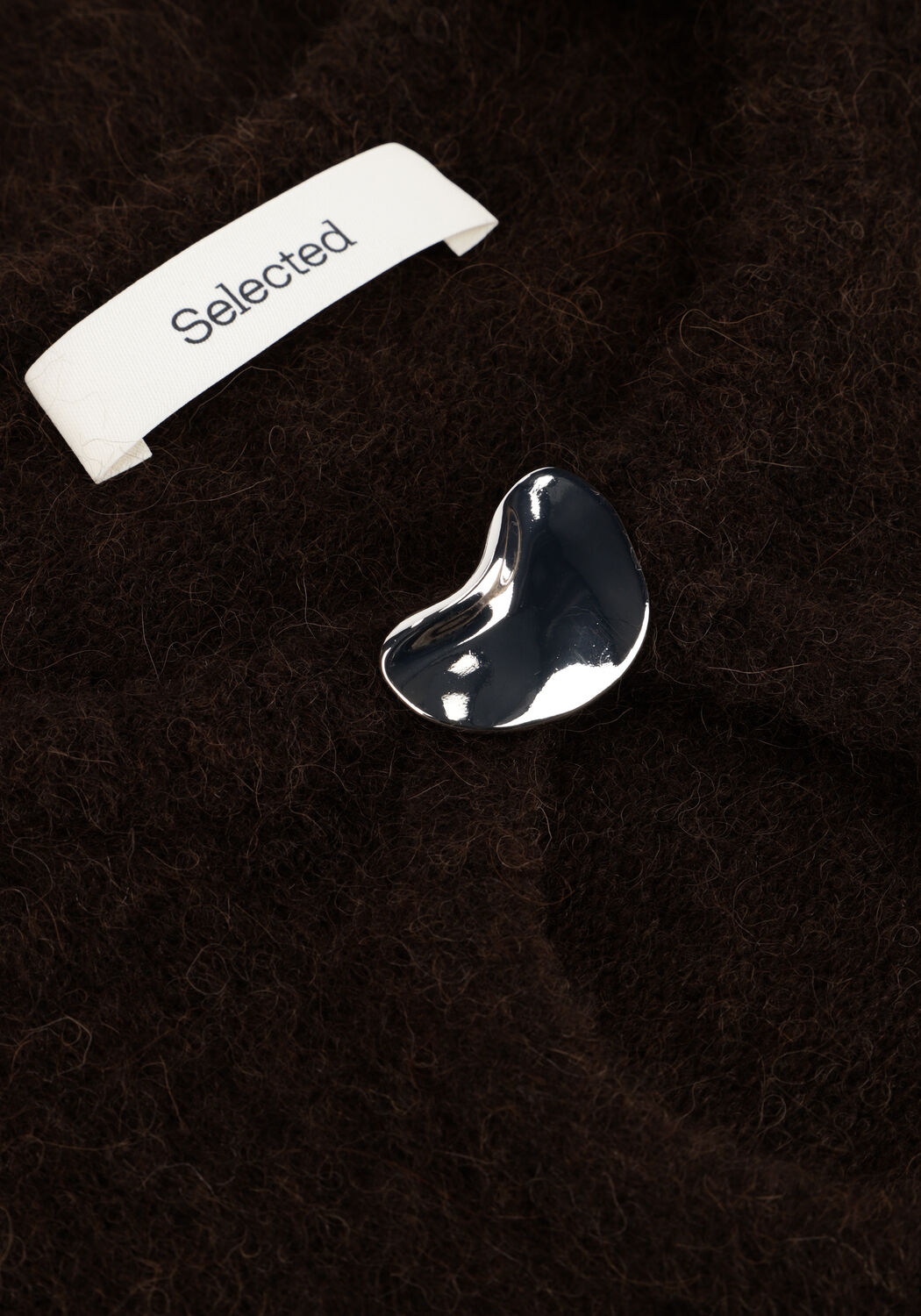 SELECTED WOMEN Pull SLFLULU BRUSHED LS KNIT KEYHOLE O-NECK en marron - large