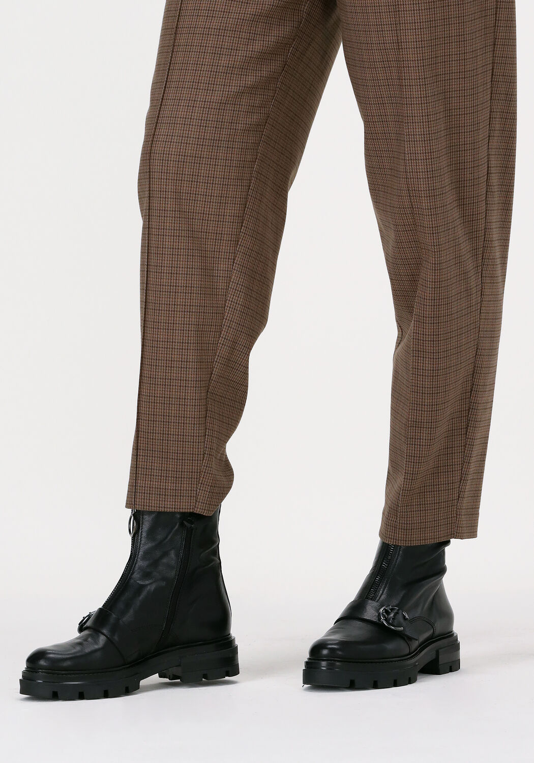 Zwarte OMODA  M79221 - large