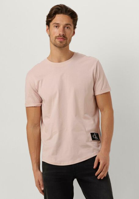 CALVIN KLEIN T-shirt BADGE TURN UP SLEEVE Rose clair - large