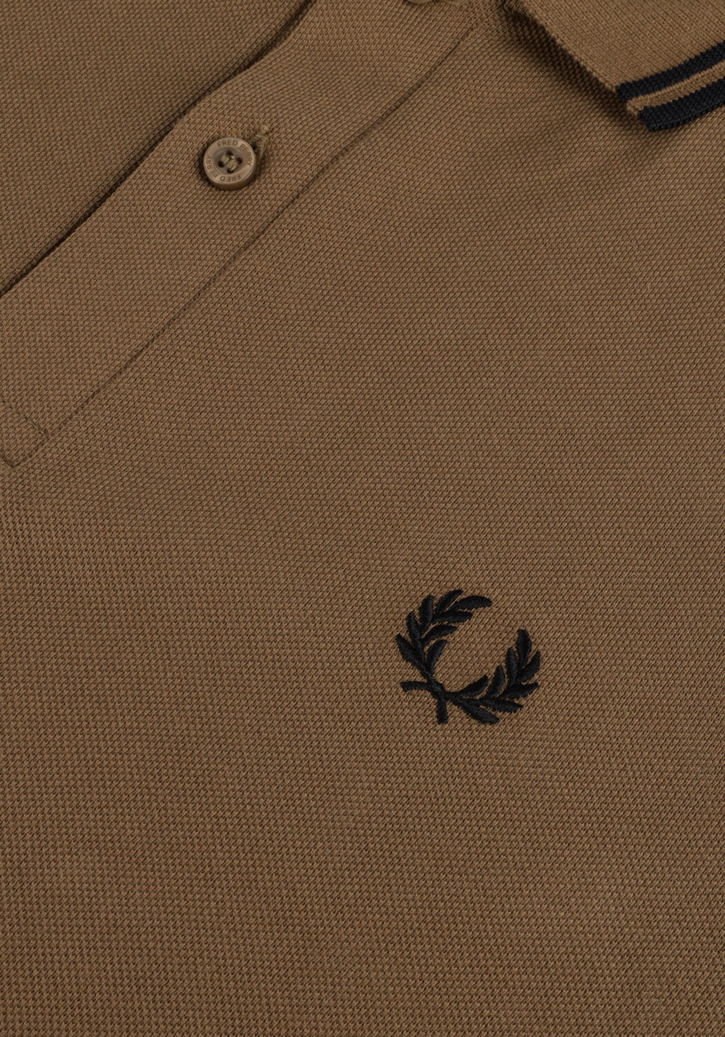 FRED PERRY Polo TWIN TIPPED FRED PERRY SHIRT en camel - large