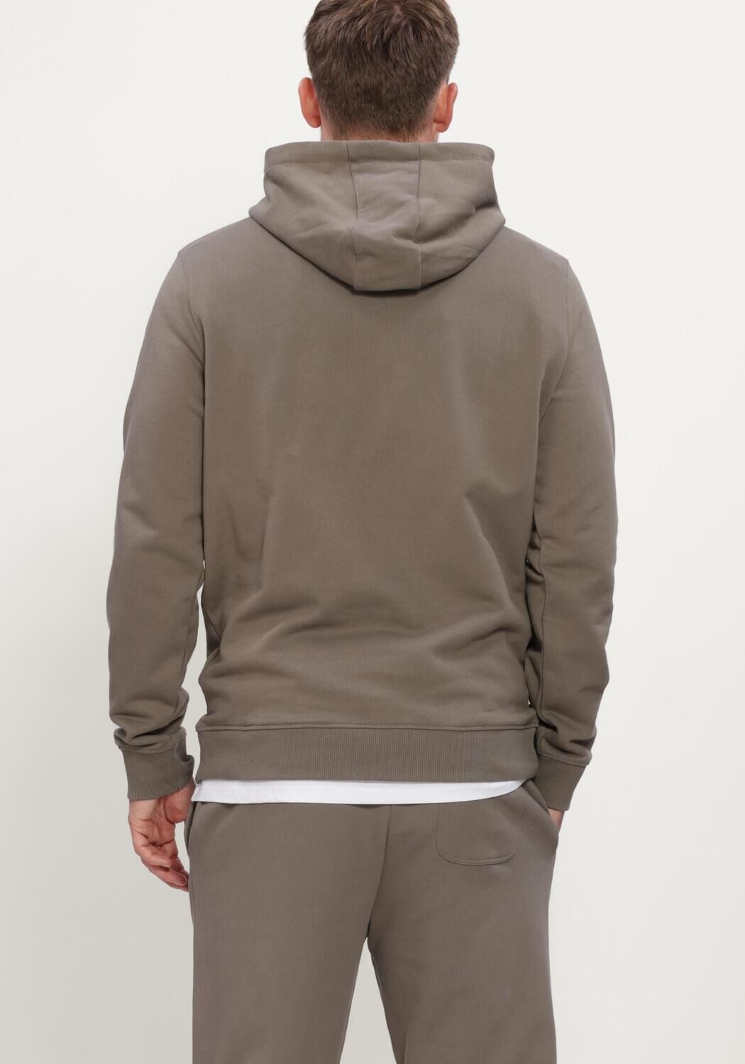 LYLE & SCOTT Chandail PULLOVER HOODIE en taupe - large