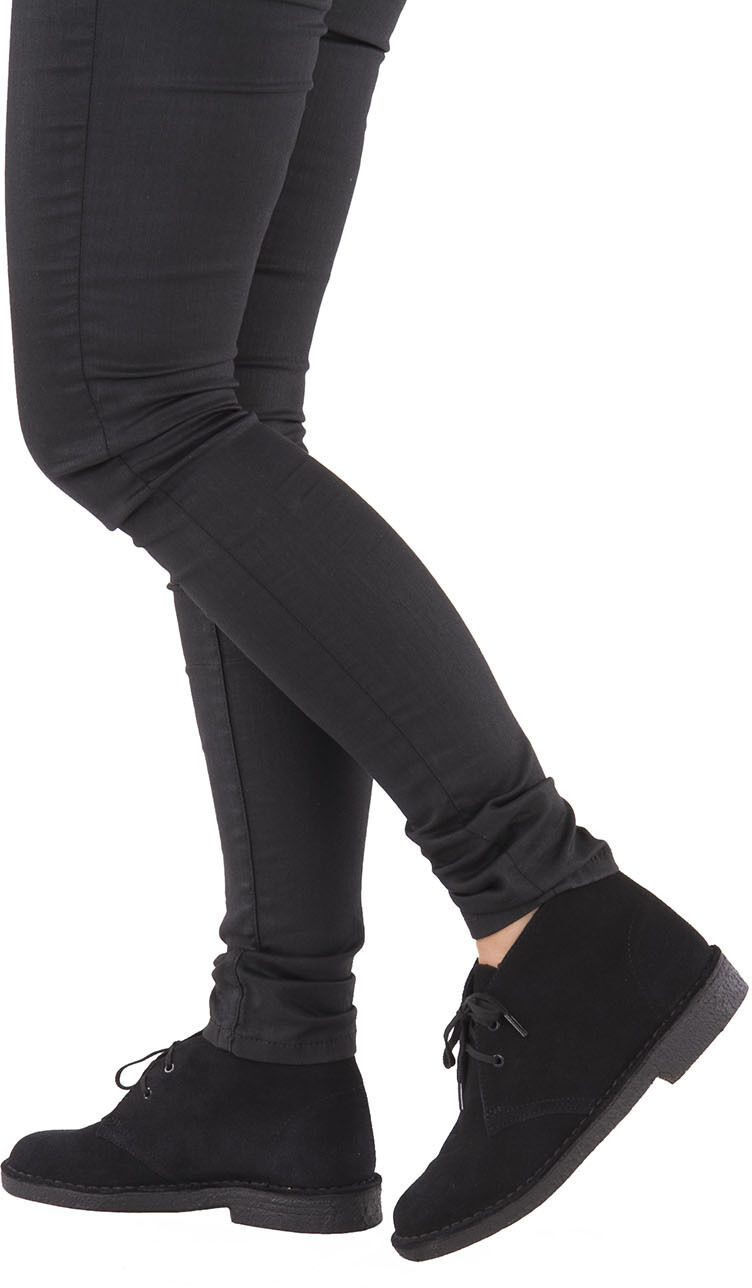 Zwarte CLARKS ORIGINALS Veterschoenen DESERT BOOT DAMES Omoda