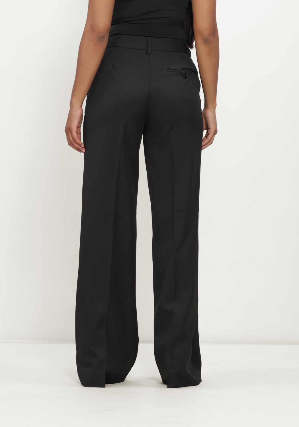 HAUTE L'AMITI&Eacute; Pantalon PREMIERE PLAIN TALL PANT en noir - large