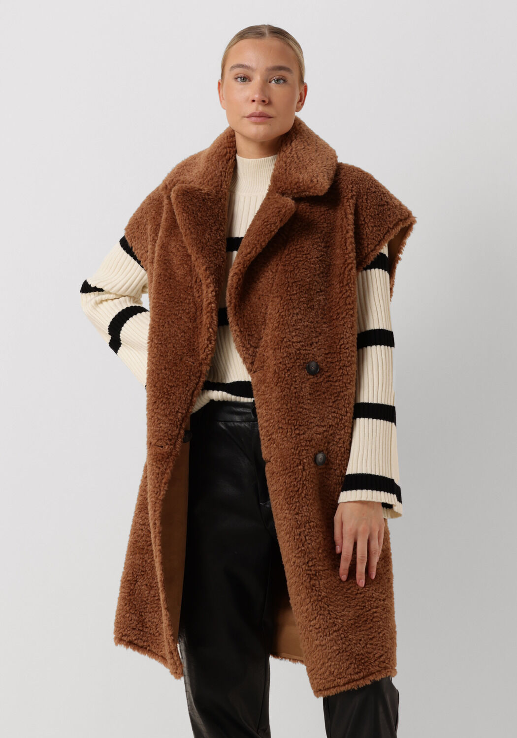BEAUMONT Manteau Teddy REVERSIBLE LAMMY LONG BODY en camel Omoda
