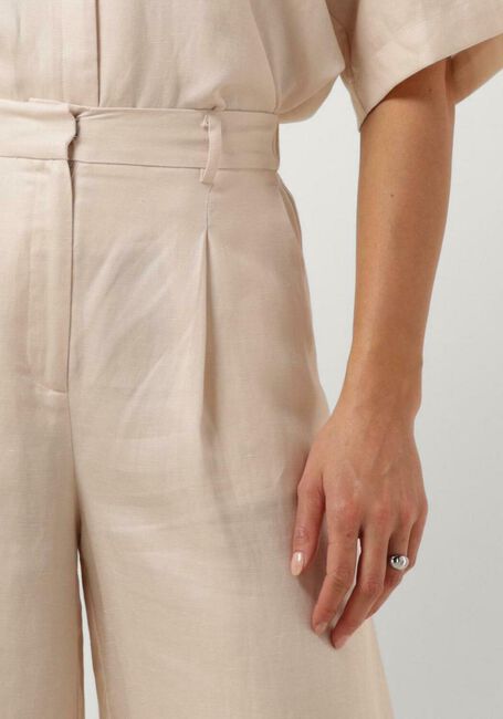 SELECTED FEMME Pantalon large SLFLYRA HW WIDE LINEN PANT en beige - large
