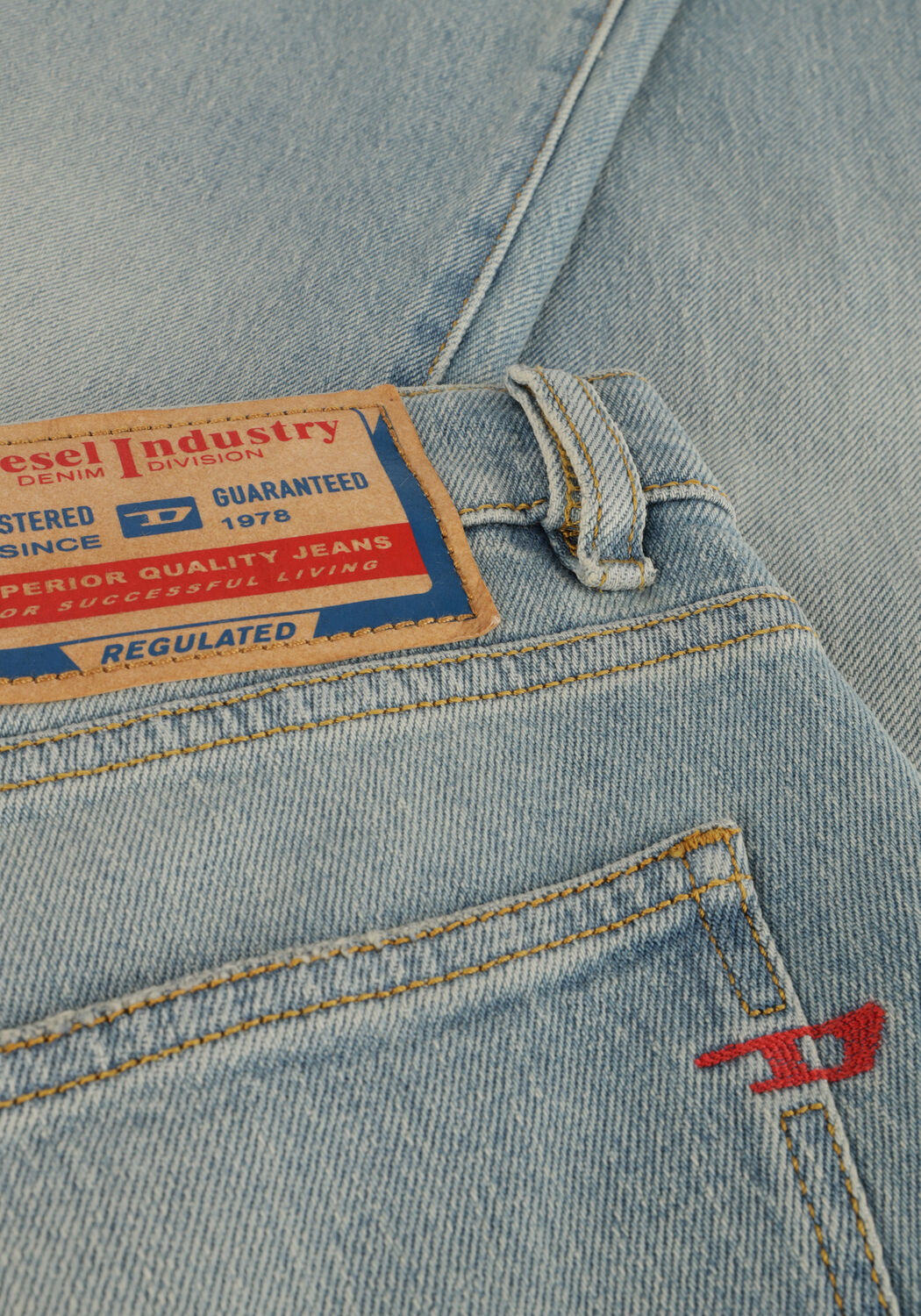 DIESEL Slim fit jeans 2019 D-STRUKT Bleu clair - large