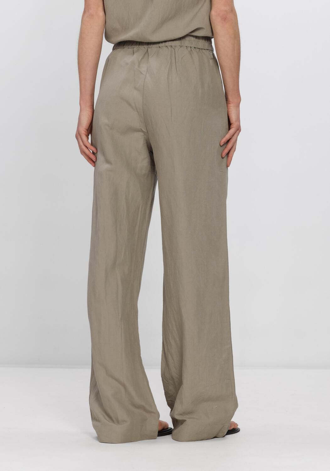 CIRCLE OF TRUST LIO PANTS Pantalons en vert - large