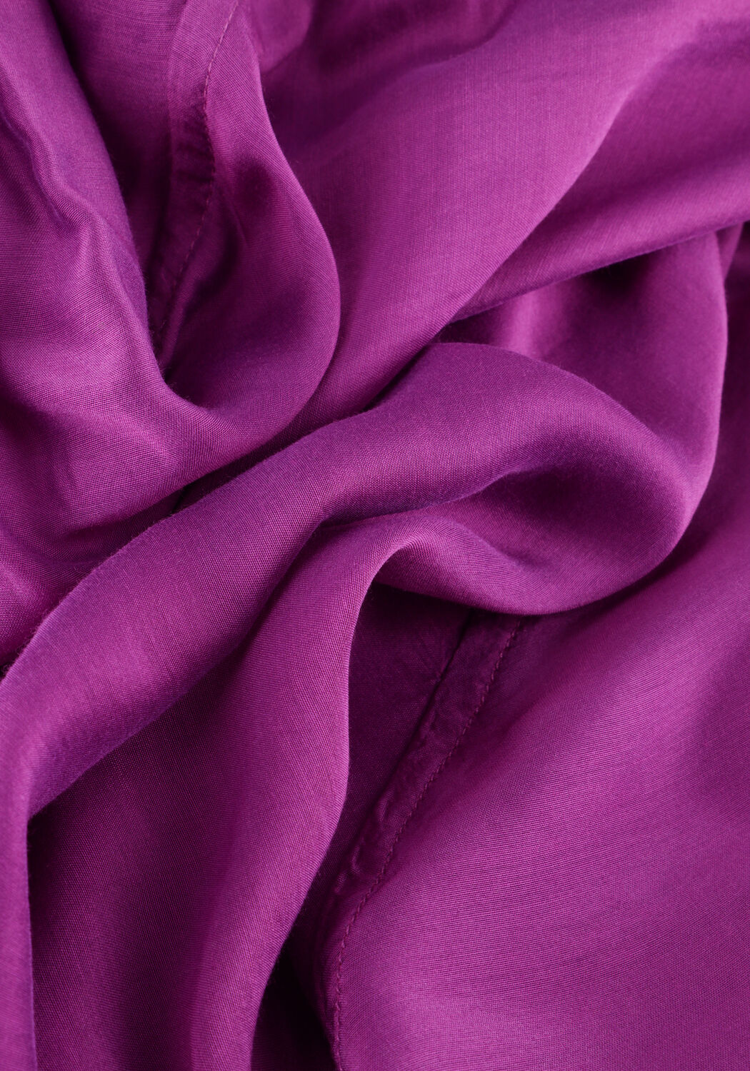 NEMA N242 Robes en violet - large