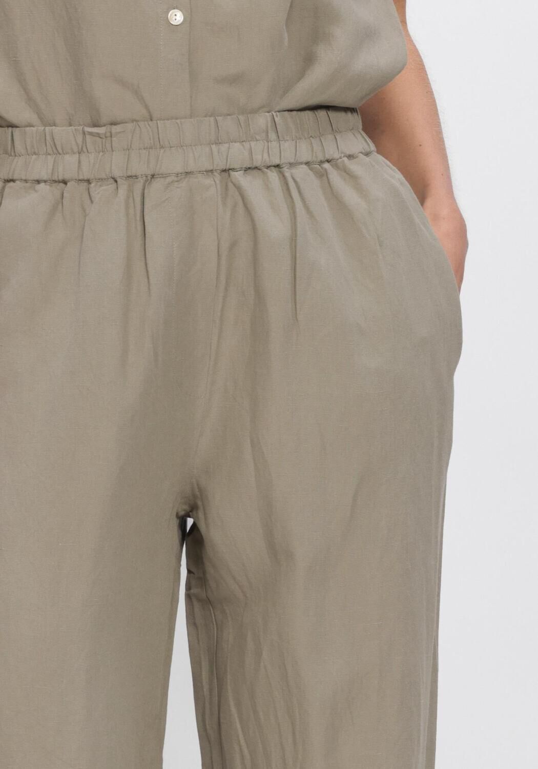 CIRCLE OF TRUST LIO PANTS Pantalons en vert - large