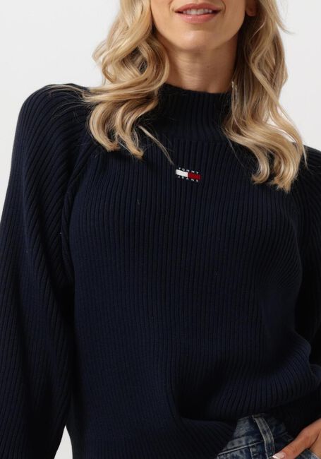 TOMMY JEANS Pull TJW BADGE MOCKNECK SWEATER en bleu - large