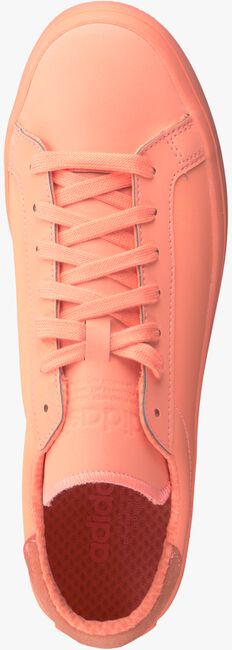 roze ADIDAS Sneakers COURTVANTAGE ADICOLOR  - large