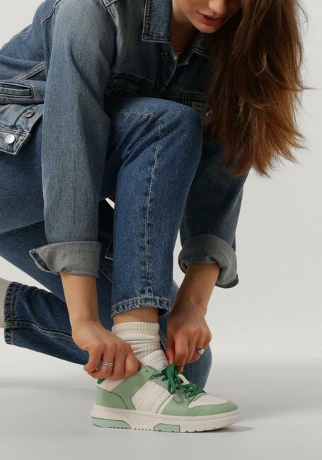 TOMMY JEANS Baskets basses TJW SKATE D en vert - large