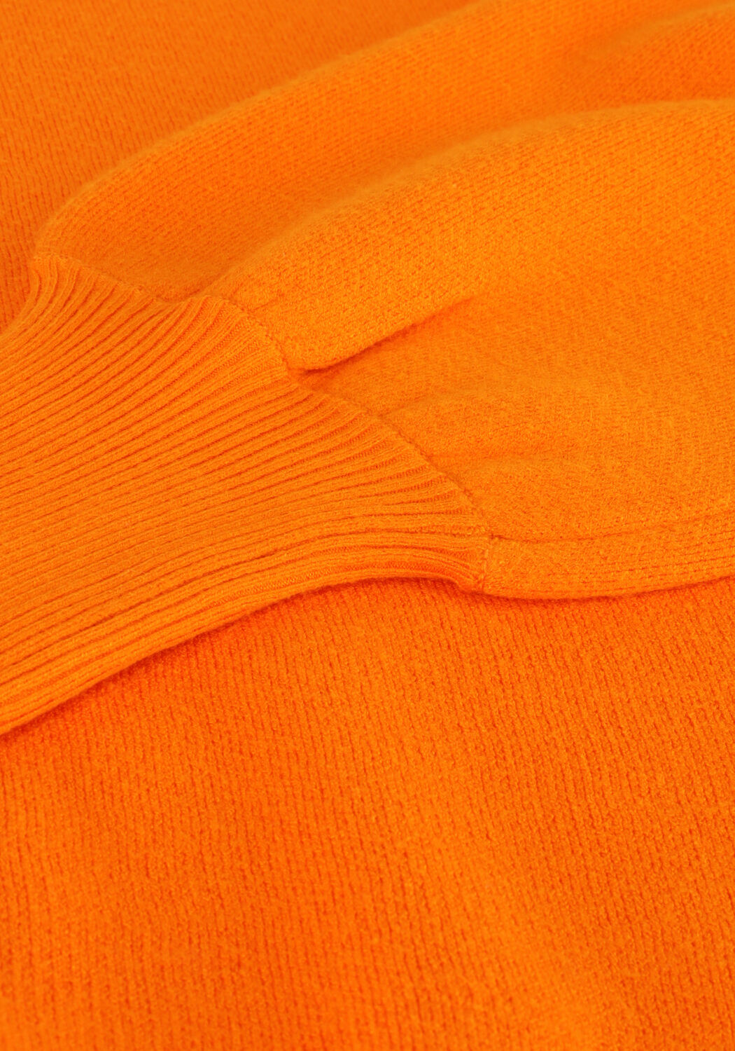 Y.A.S. Pull YASFONNY LS KNIT PULLOVER en orange - large