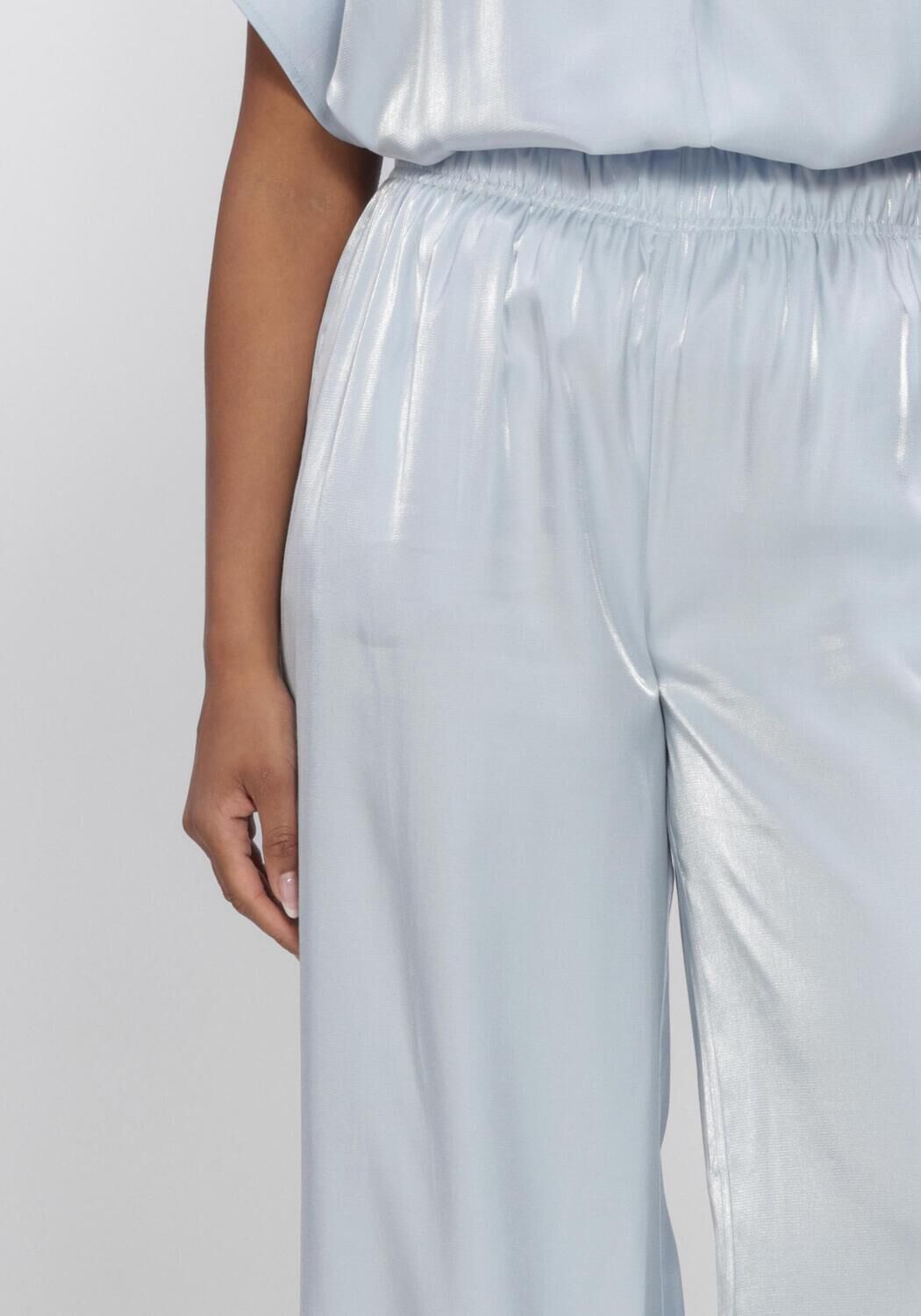 NUKUS Pantalon RUBI PANTS SHINY en bleu - large