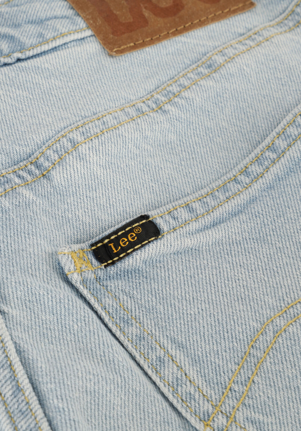 LEE CAROL SHORT L37CHGB33 Pantalons en bleu - large