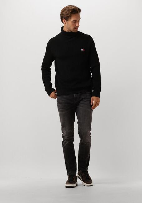 TOMMY JEANS Col roulé TJM SLIM XS BADGE ROLLNECK en noir - large