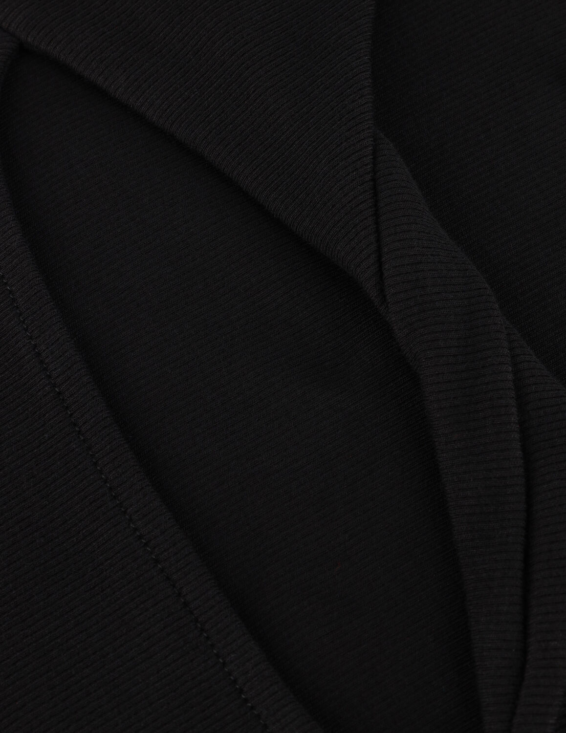 MOVES ESMARLI Hauts & T-shirts en noir - large