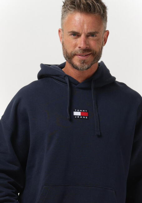 TOMMY JEANS Chandail TJM TOMMY BADGE HOODIE Bleu foncé - large
